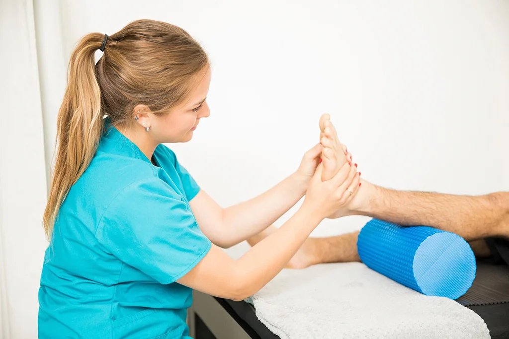 Treating Achilles Tendonitis in North Loop Area Without Surgery